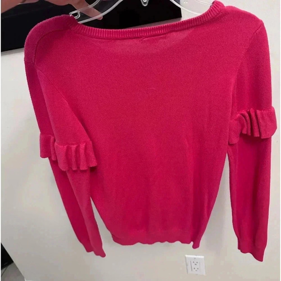 2 for $20  GUESS GIRL'S LONGSLEEVES 2 for $20 - Picture 3 of 5